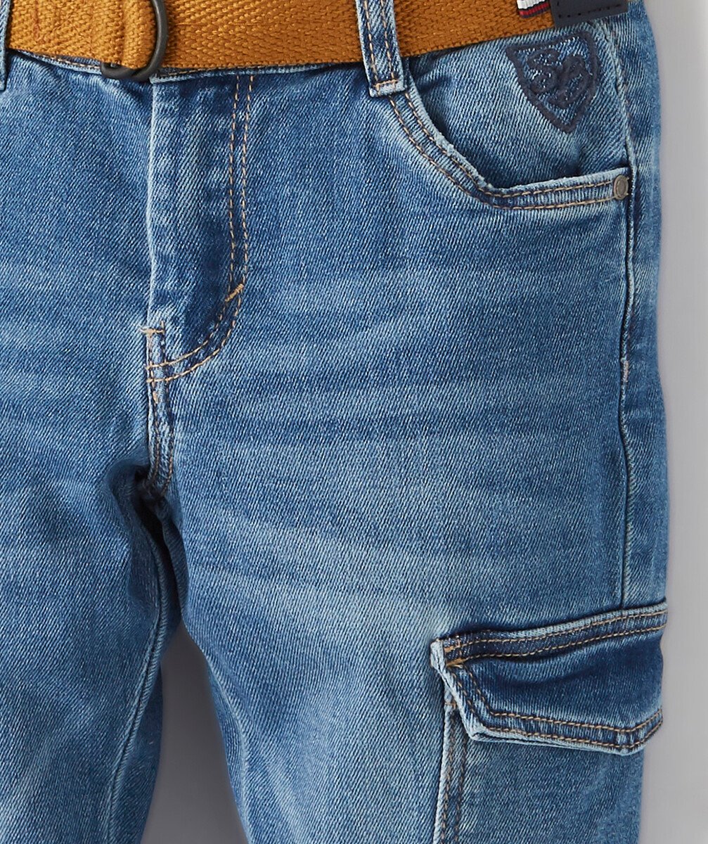 VICTOR LE JEAN SLIM BLEU EFFET DÉLAVÉ AVEC CEINTURE CAMEL TAILLE +