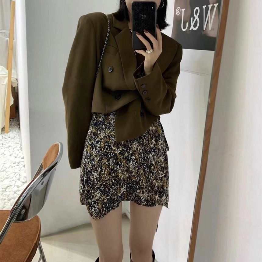 EFO - Dubbelrijs effen crop blazer met revers