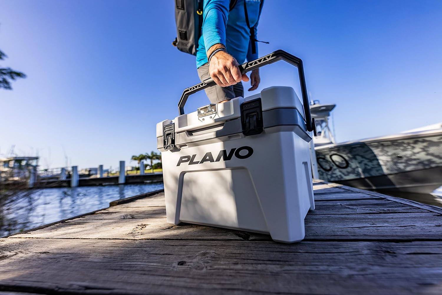 Plano Frost 21-Quart Hard Cooler, Includes Dry Basket, Small, White and Black, Durable, Insulated Ice Chest for Camping, Fishing, and Tailgating