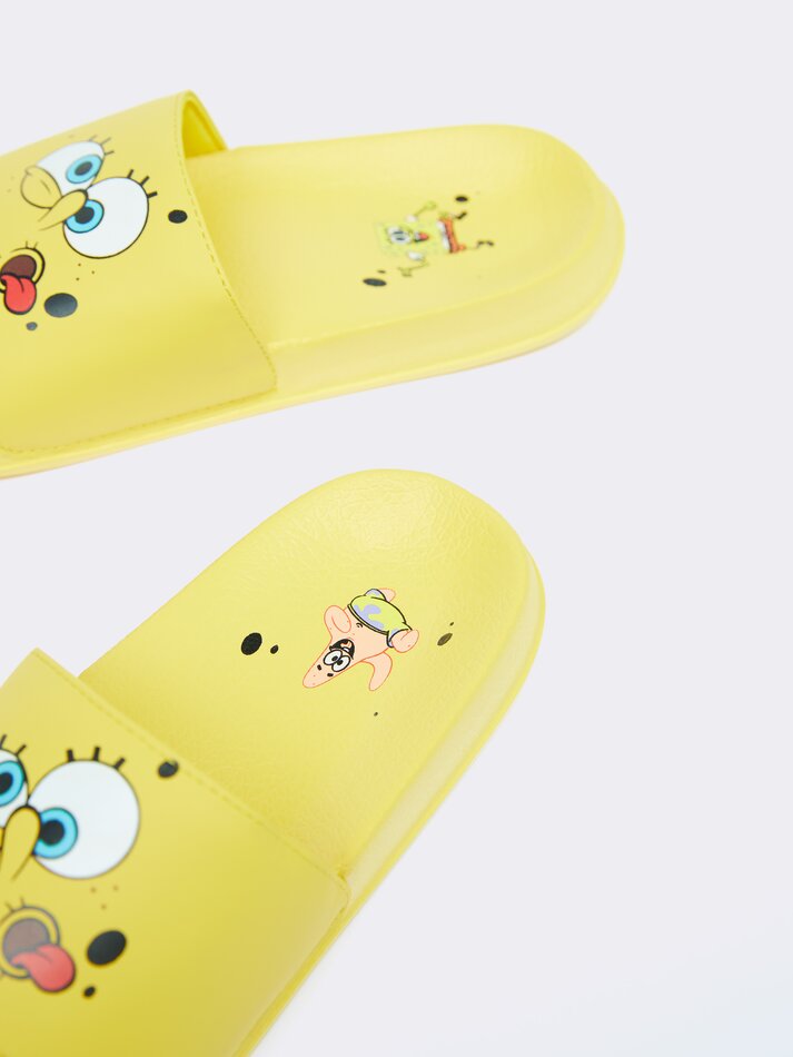 Sandália de banho Bob Esponja Calça Quadrada da Nickelodeon - Amarela