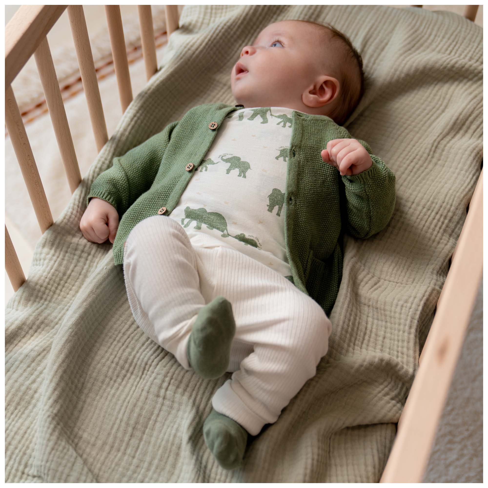 Prénatal newborn overslagshirt lange mouwen dierenprint groen