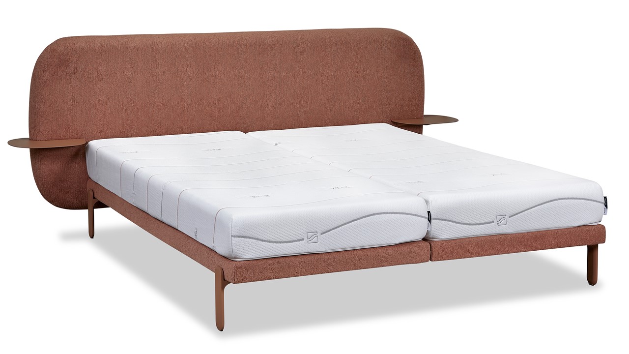 Bed Element Lush met nachttafels en Cool Motion 2 matrassen powder