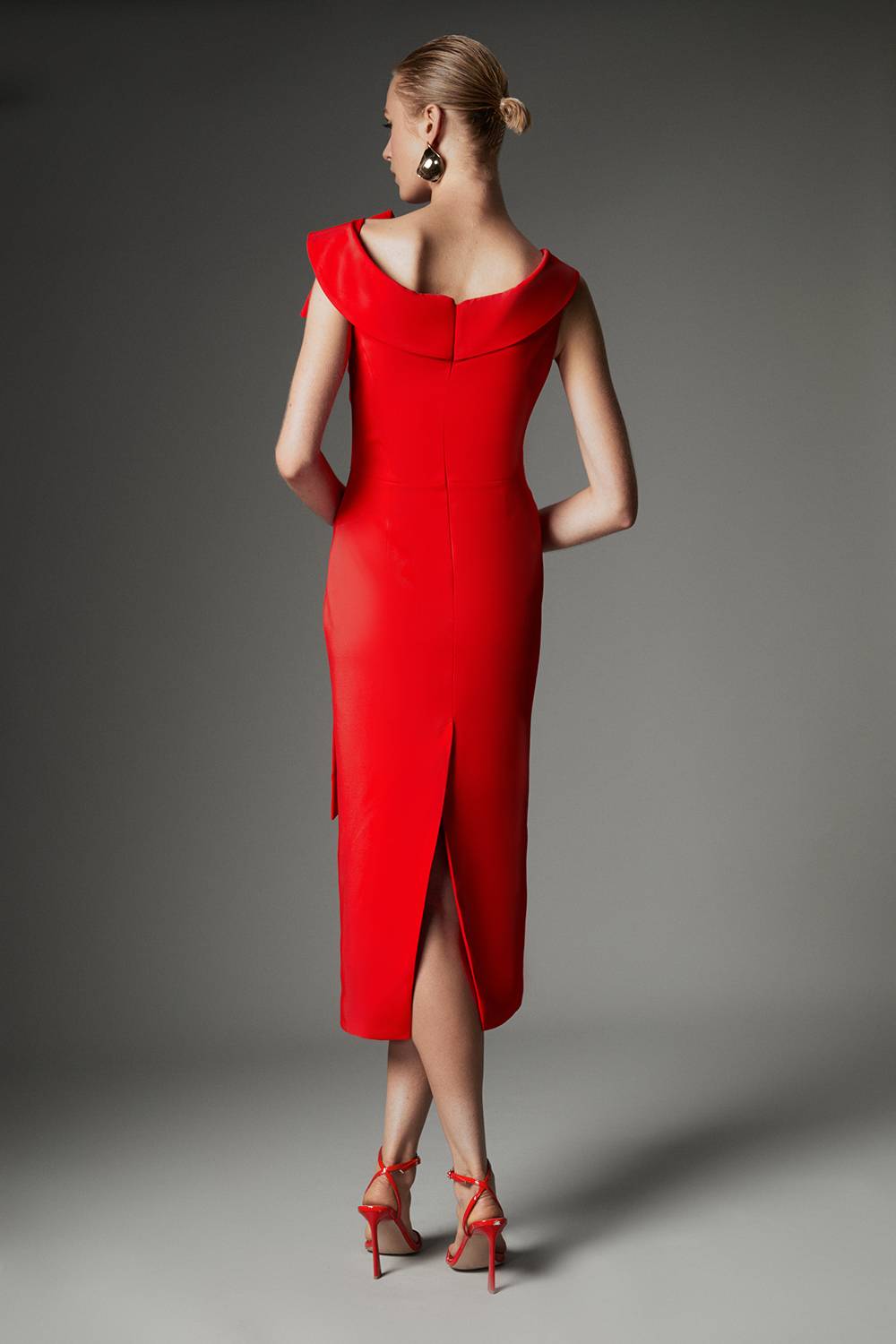 KarenMillen Collection Archive – Robe Midaxi Asymétrique à Détail Grand Nœud et Épaules Dénudées