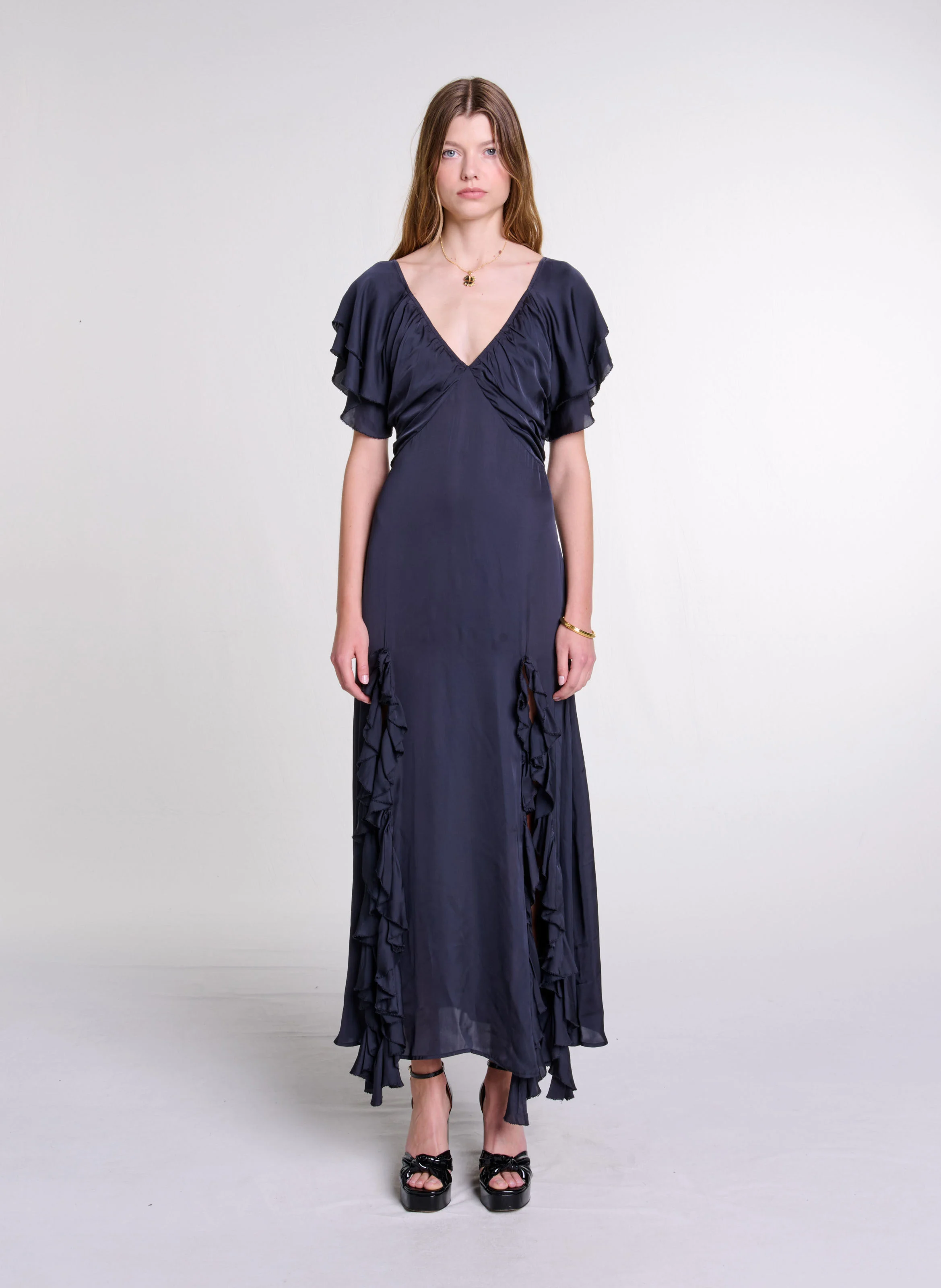 Robe longue satinée à volants| Noir