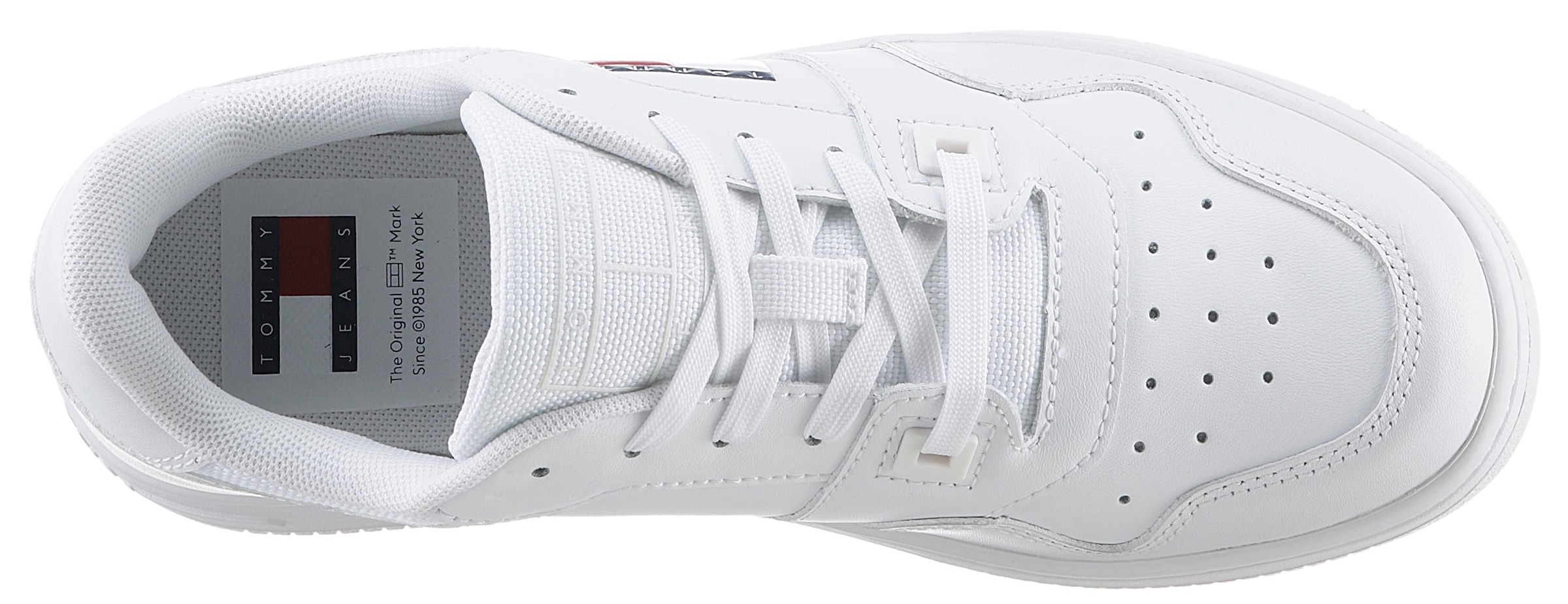 Tommy Jeans Plateausneaker »TJW RETRO BASKET ESS«  , Freizeitschuh, Halbschuh, Schnürschuh mit seitlicher Logoflagge