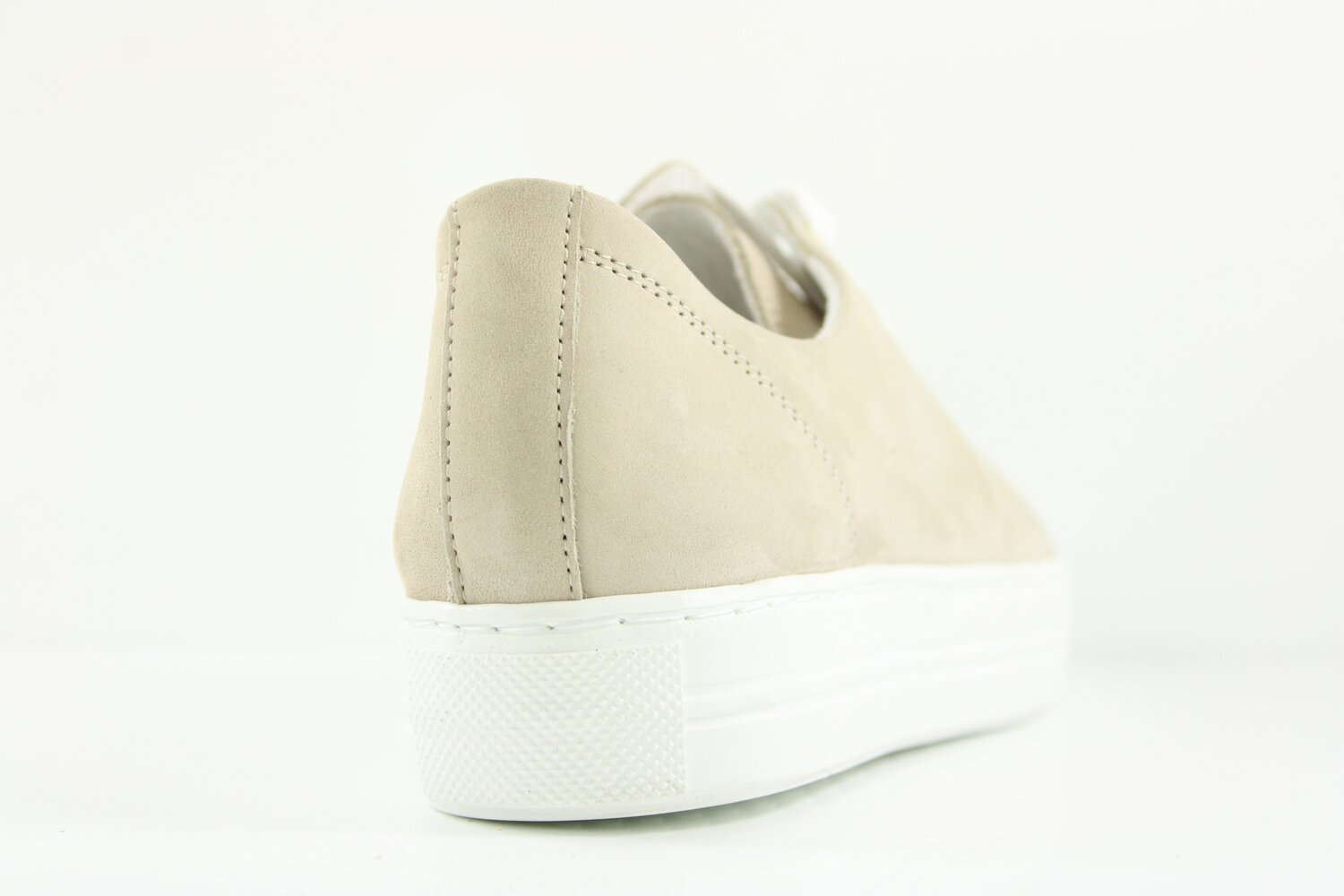 Gil Peterson Sneaker