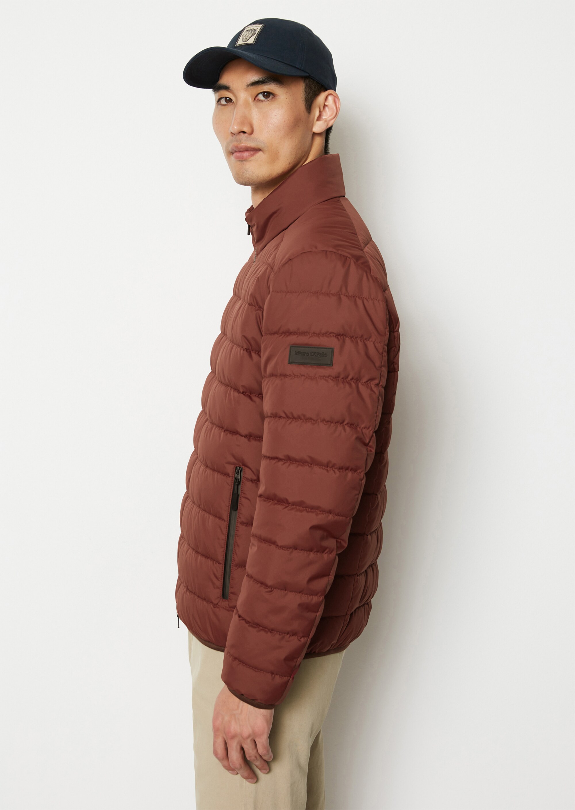 Steppjacke regular aus leichter, wasserabweisender Qualität