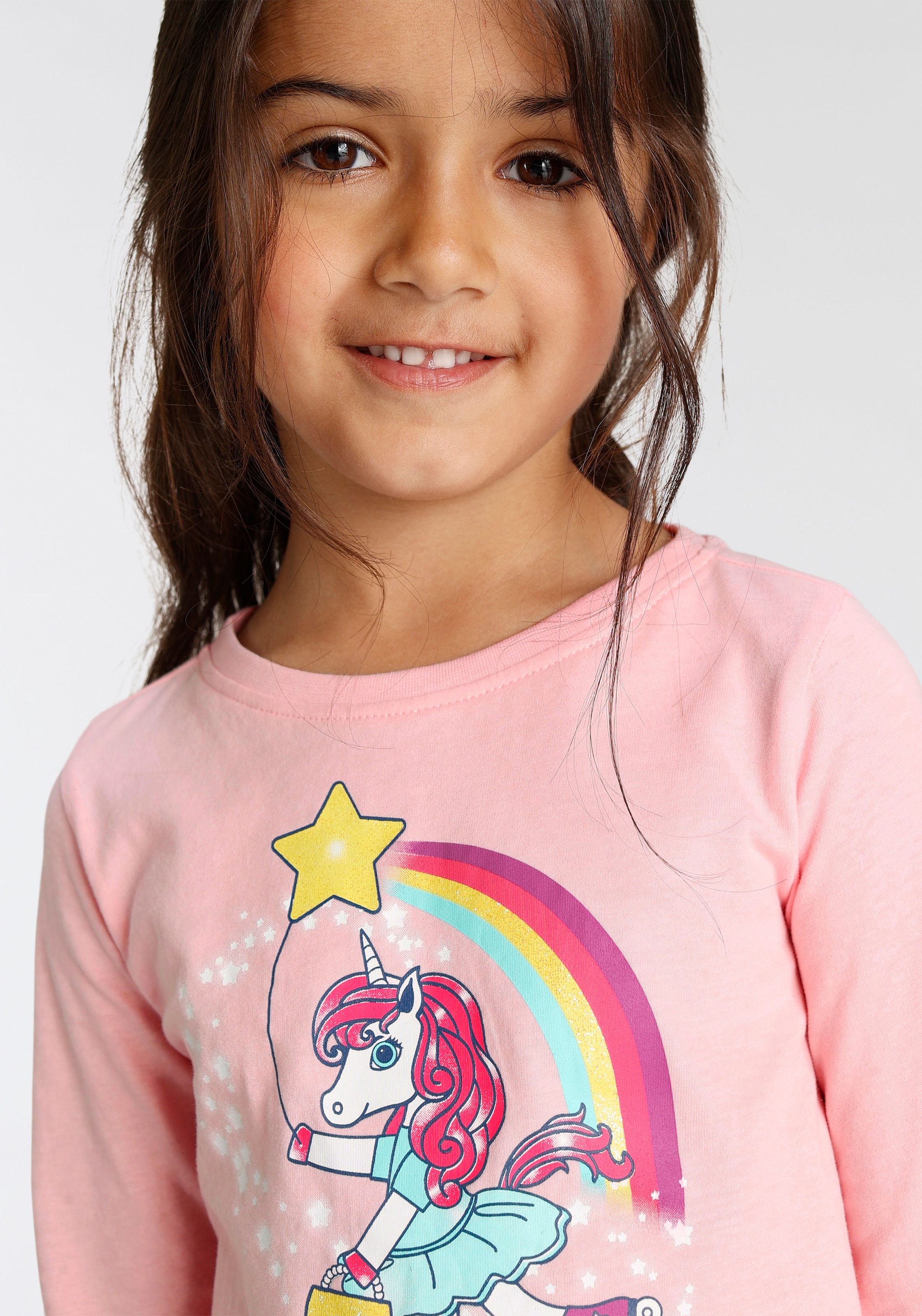 KIDSWORLD Langarmshirt »Einhorn auf Rollschuhen«, Langarm,  Basic-Passform,  mit stylischem Druck und Glitzerdruck