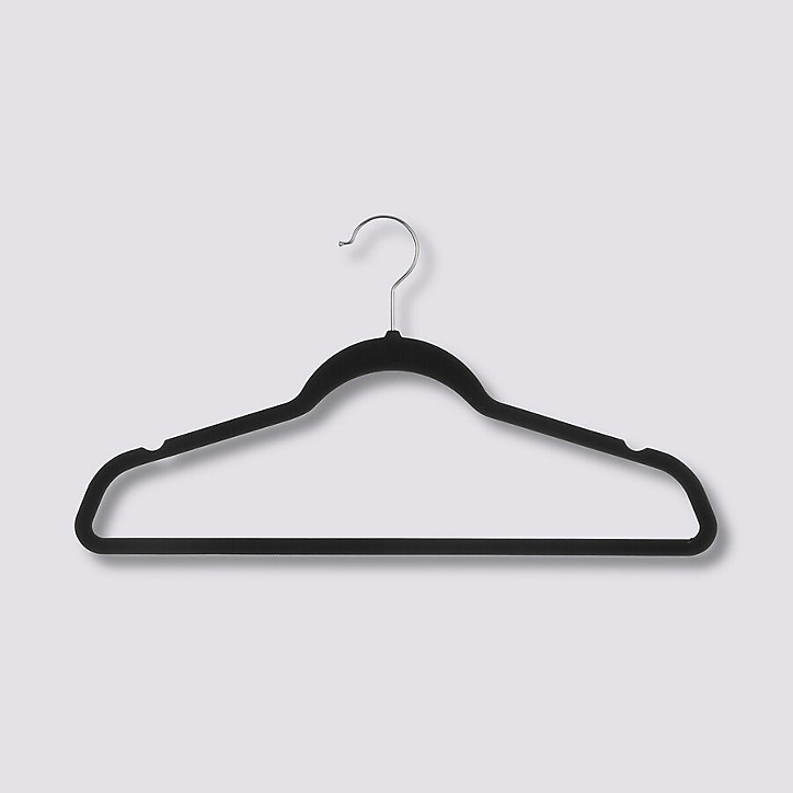 Lot de 8 cintres pour vêtements en feutrine L. 45,2 cm noir