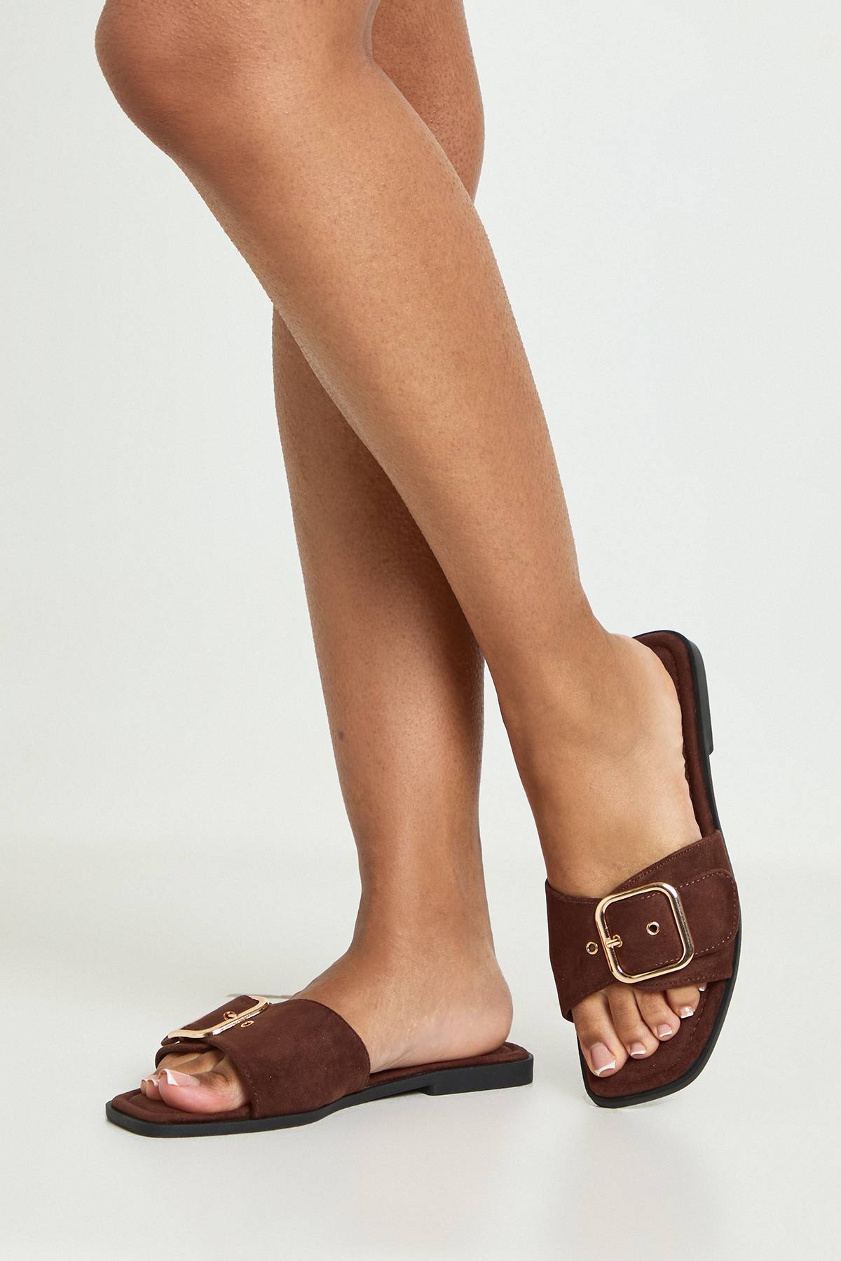 boohoo Sandales Plates En Synthétique Avec Boucle Surdimensionnée