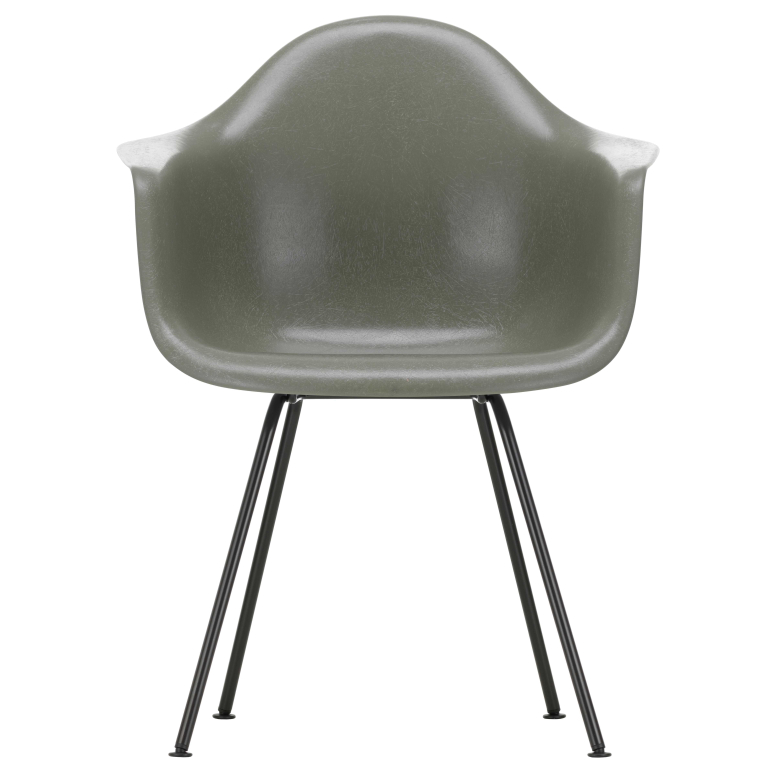 Vitra Eames DAX Fiberglass stoel zwart, raw umber