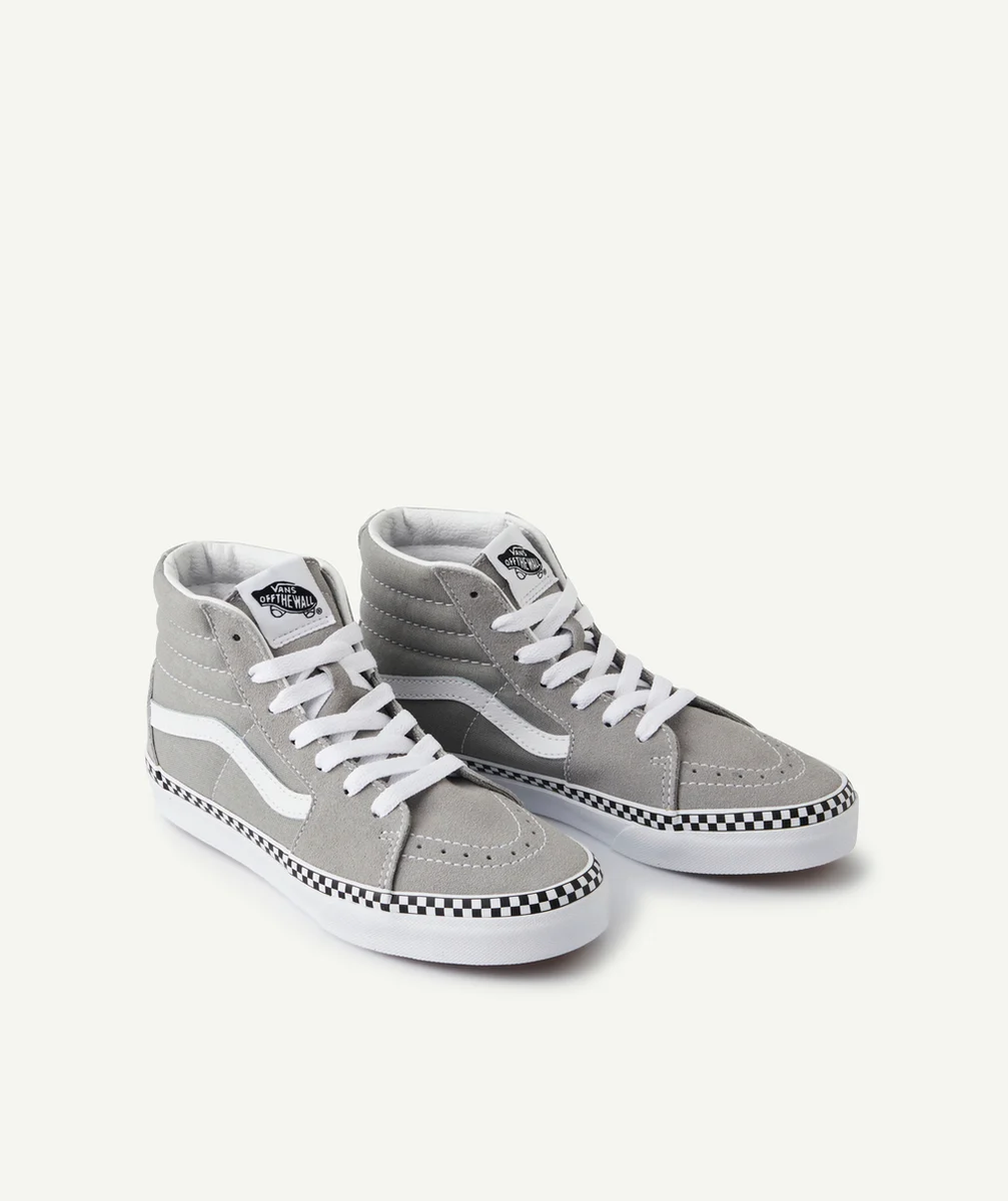 VANSBASKETS MONTANTES GRISES ET DAMIER UY SK8-HI