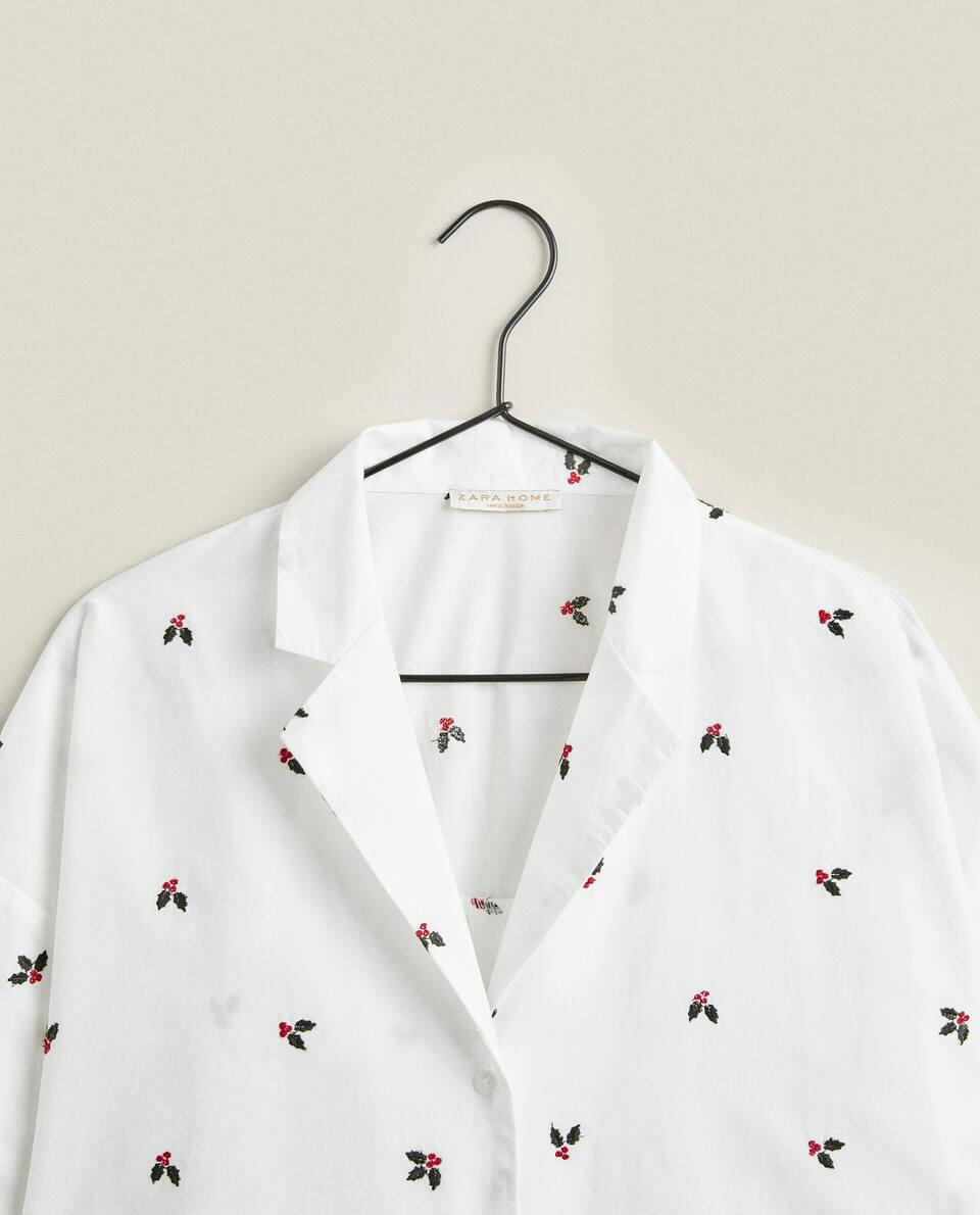 Blusa de pijama de algodão com azevinho natalino
