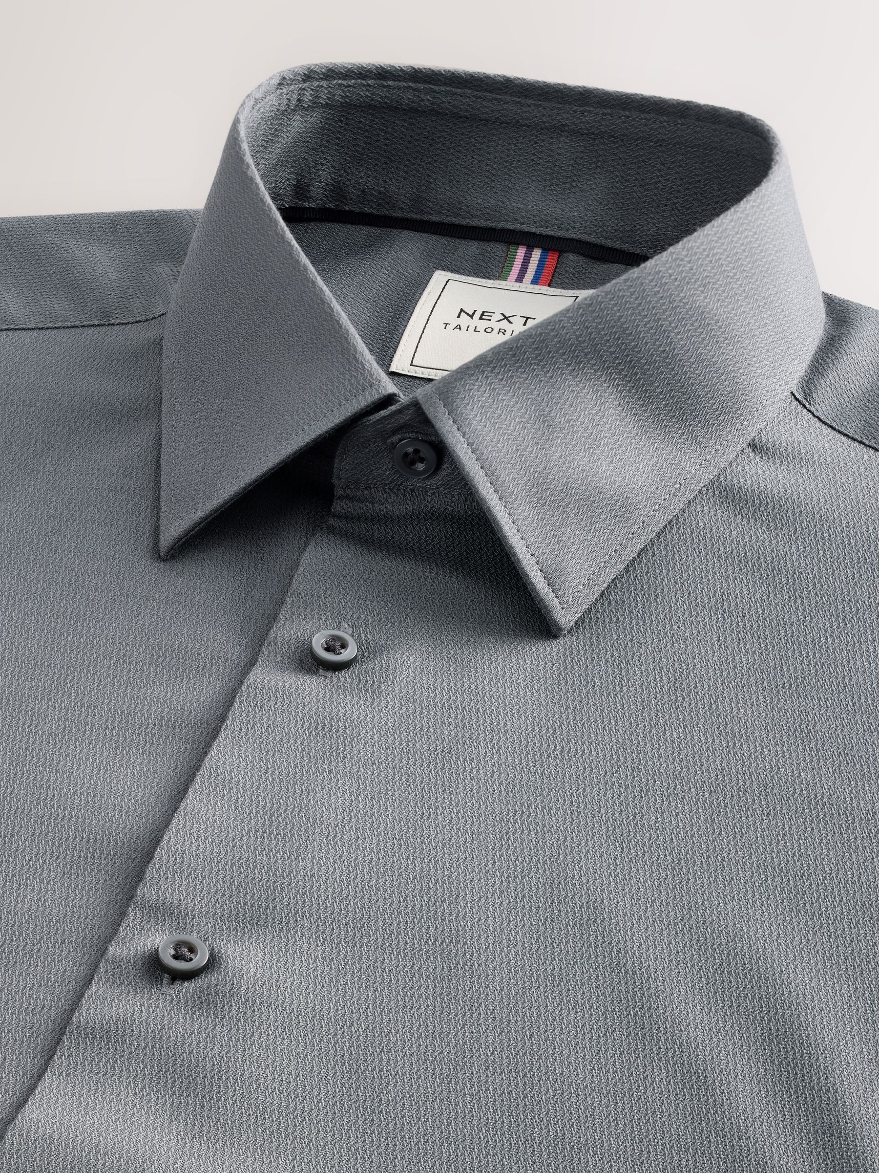 Donkergrijs - Slim Fit - Onderhoudsvriendelijk, getextureerd, slim fit overhemd met enkele manchet