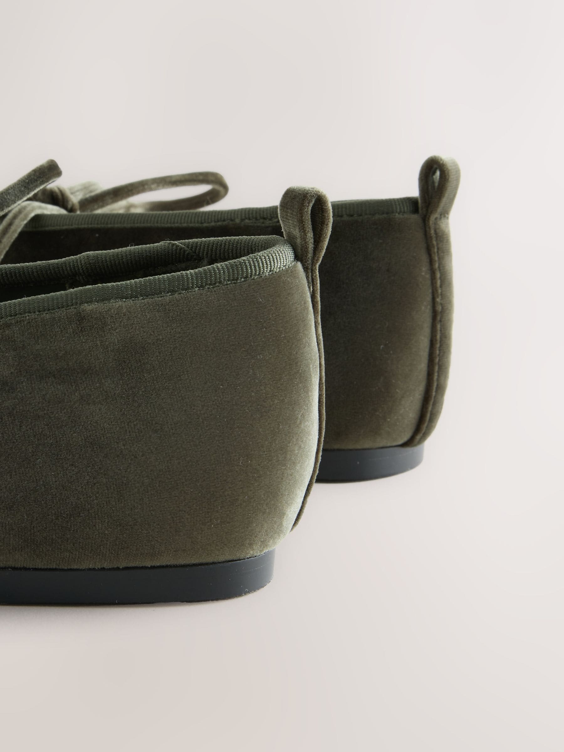 Smaragdgroen - Forever Comfort® Velvet Tie Mary Jane Shoes
