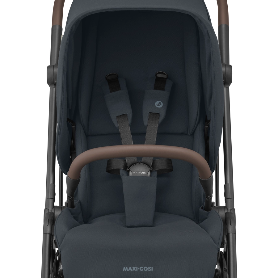 MAXI COSI Kinderwagen Set Leona 2 Essential Graphite & MAXI COSI 2 in 1 Winterfußsack Essential Graphite & MAXI COSI Komfort-Regenverdeck schwarz