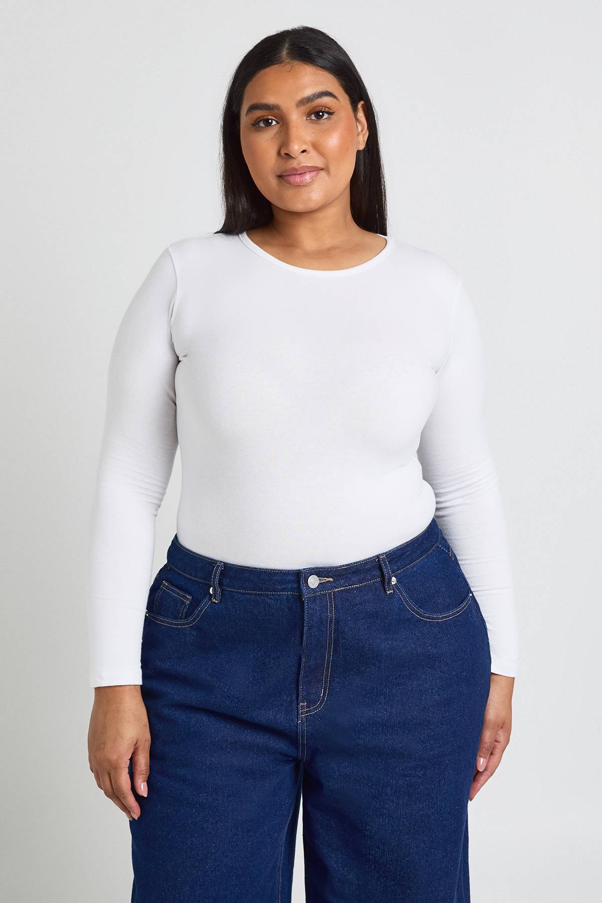 boohoo Body Grande Taille À Manches Longues Et Col Rond