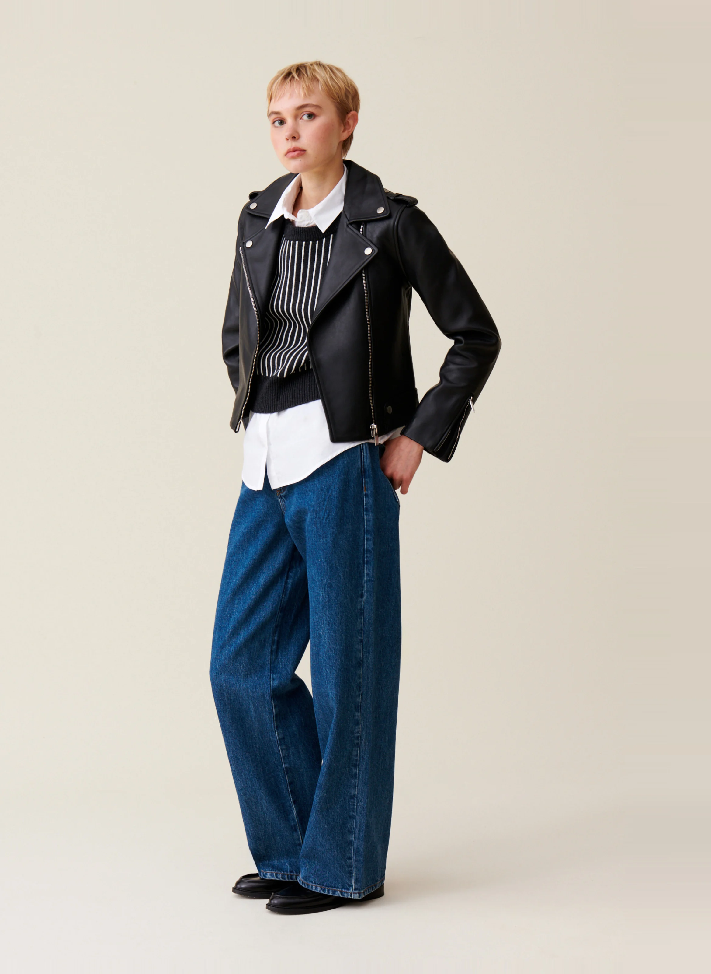 Veste en cuir ajustée | Noir