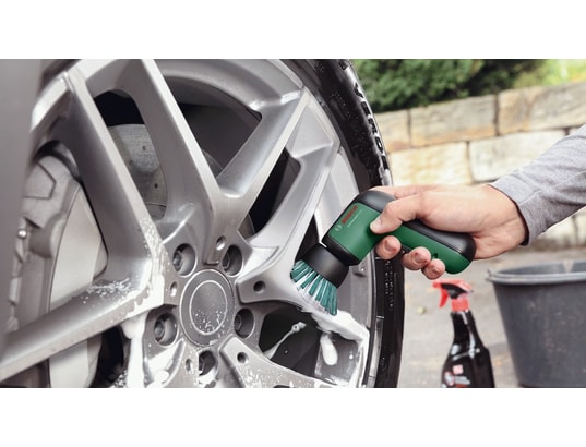 BOSCH - Seau + Balai Brosse de nettoyage sans fil universalbrush + acc + usb