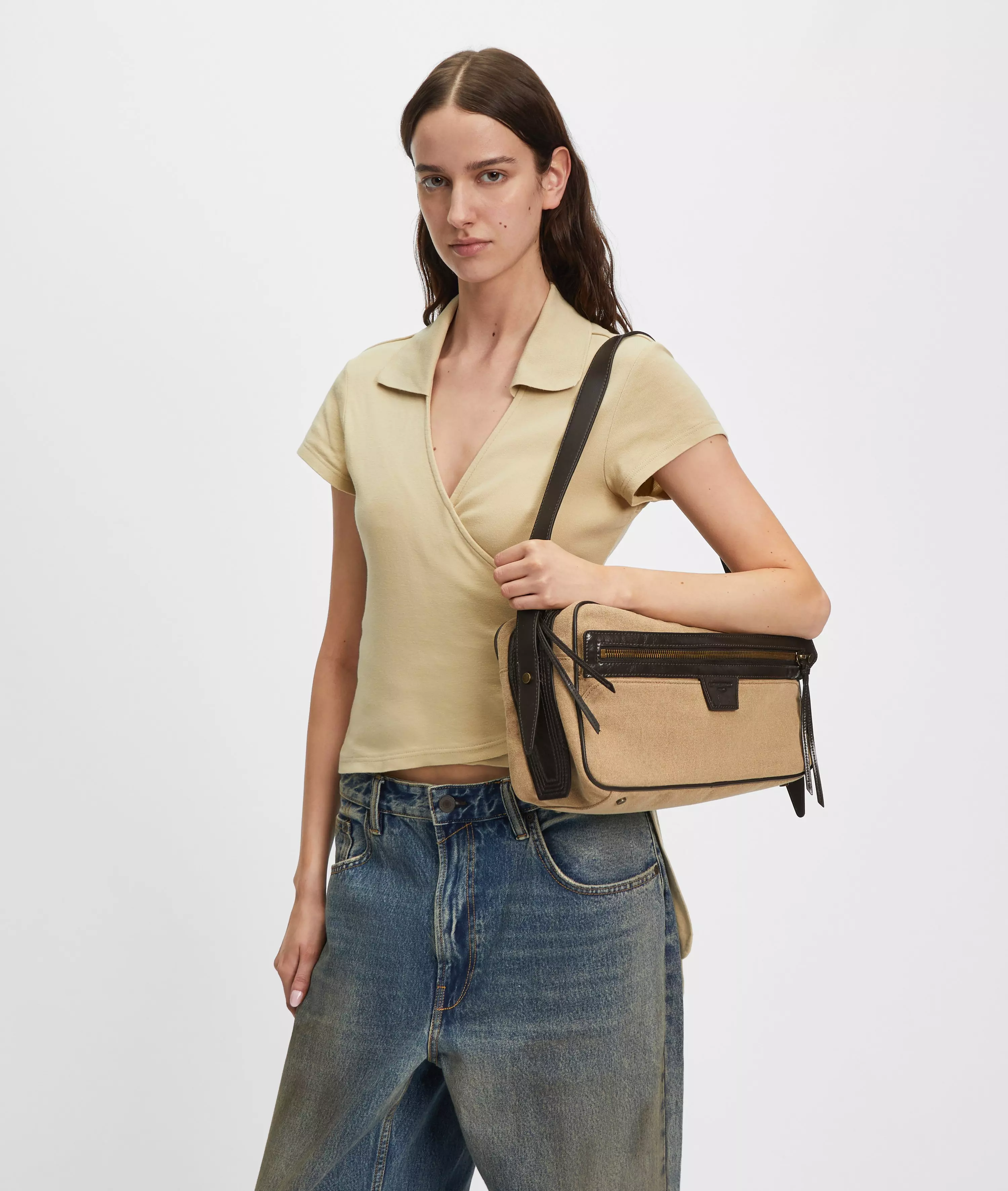 Denim Juno Satchel M Spacious denim shoulder bag