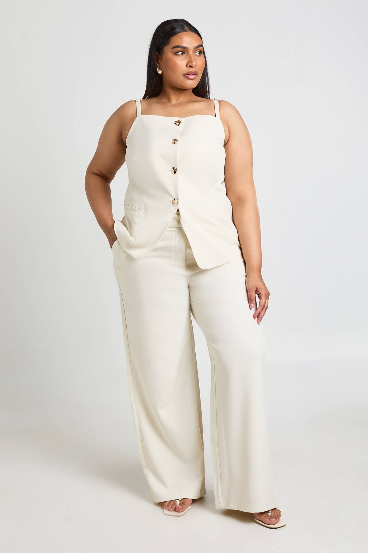 boohoo Gilet Long Grande Taille À Boutons Dorés