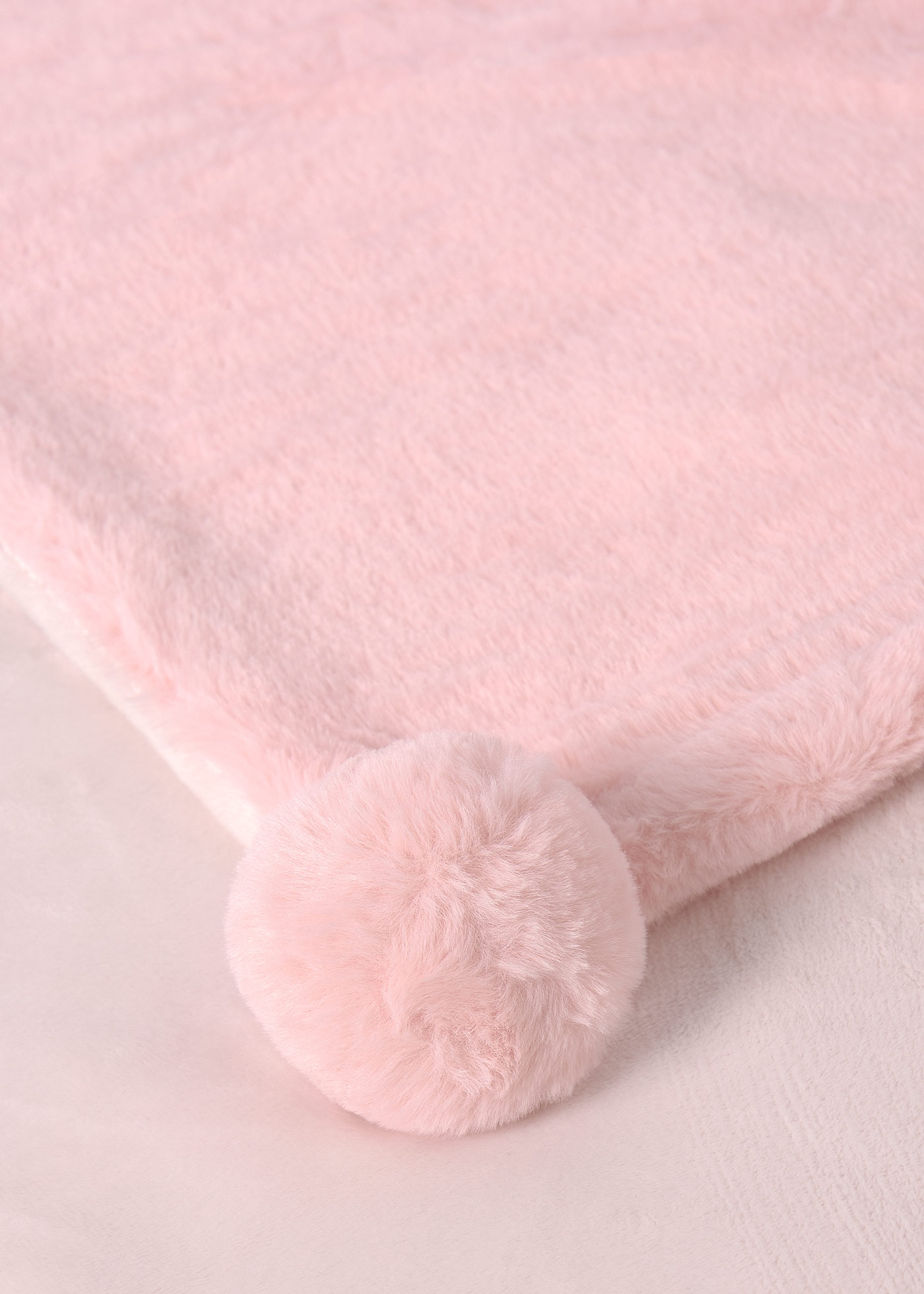 manta de bebê com pompons