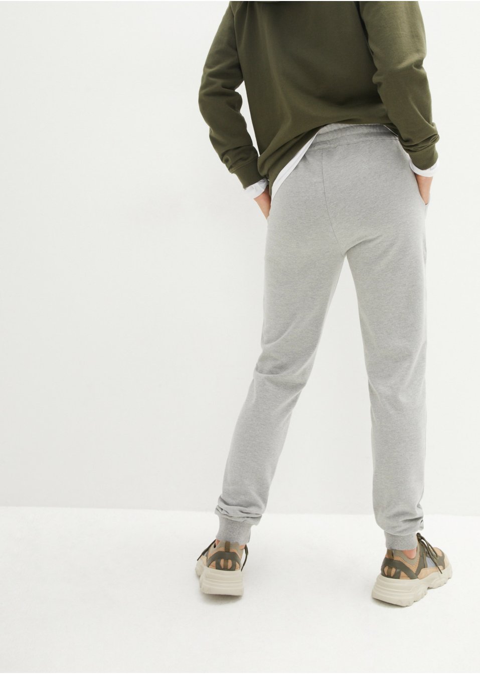 Pantalon sweat, coupe étroite Essential