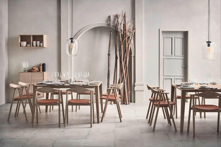 Bolia Graceful eettafel 130x130 naturel