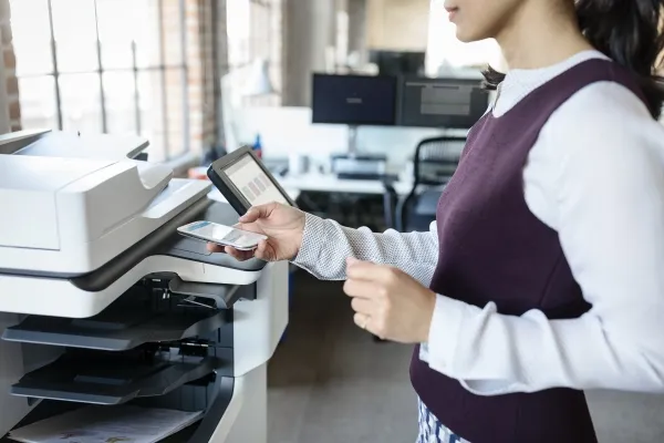HP Color LaserJet Enterprise MFP M681dh - Multifunktionsprinter - farve - laser - 215.9 x 863.6 mm (original) - A4/Legal (medie) - op til 47 spm (kopiering) - op til 47 spm (udskriver) - 650 ark - USB 2.0, Gigabit LAN, USB 2.0 vært