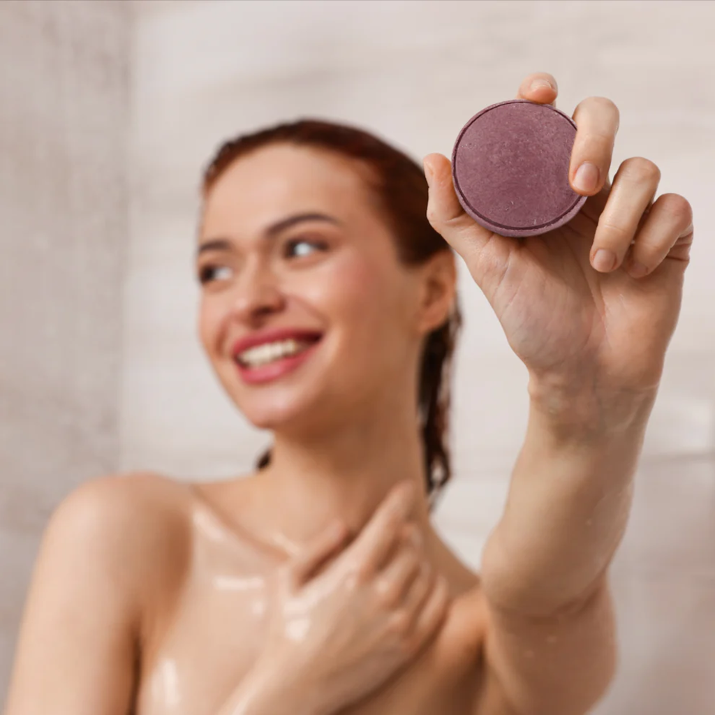 FREE! Organics  Shower Bar Berry Splash, 50 g