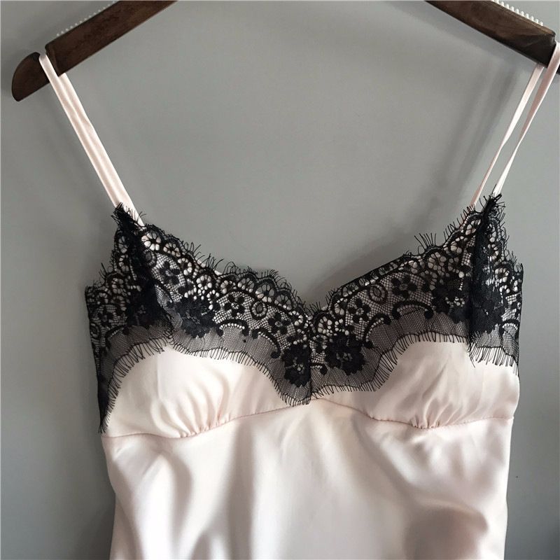 Almilo - Pyjamaset: Hemdje met kanten rand + korte broek