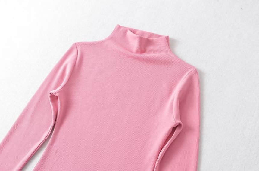 Osion - Mini-jurk met lange mouwen en een geplooide hals