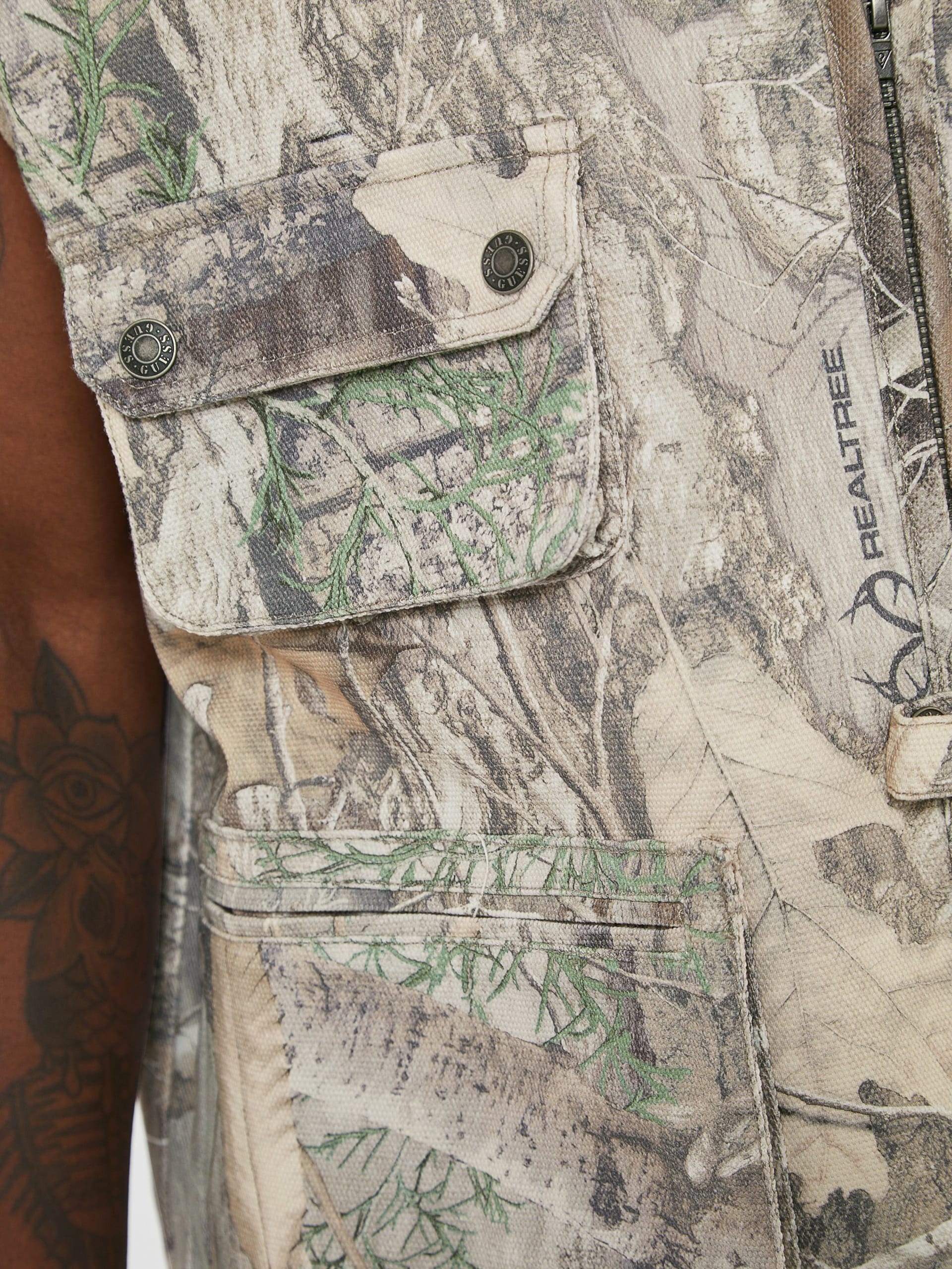 Colete Tático GUESS Originals x RealTree
