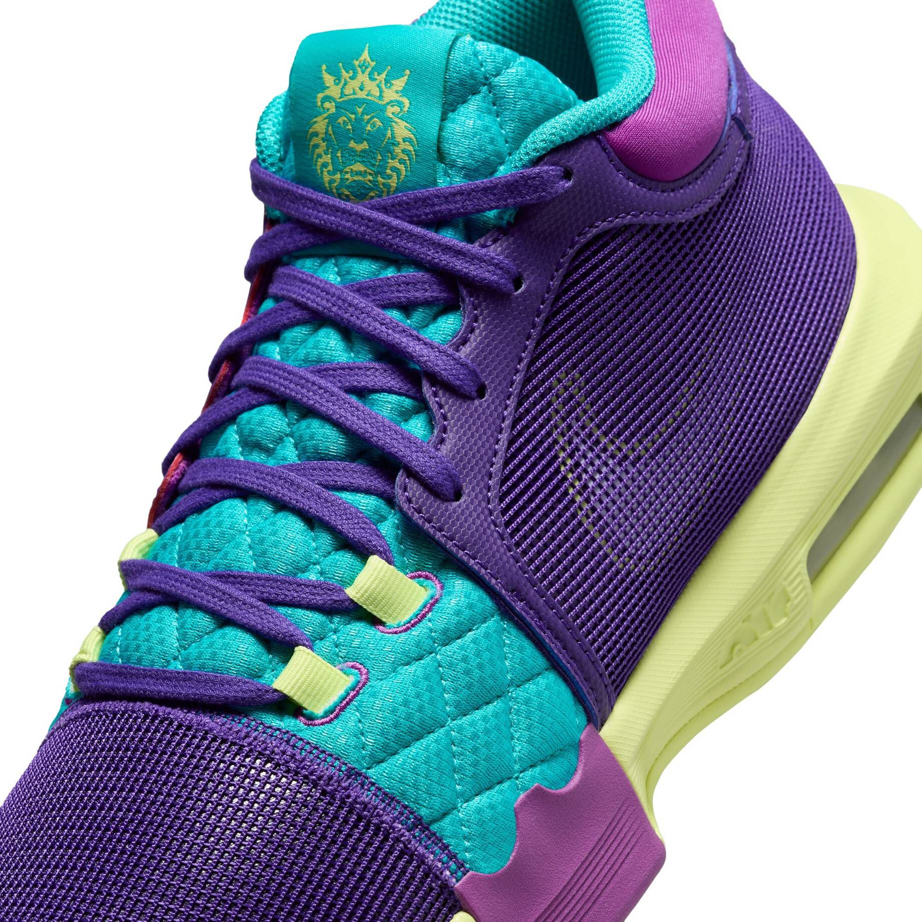 Nike| Herren Baskettballschuhe LEBRON WITNESS 8