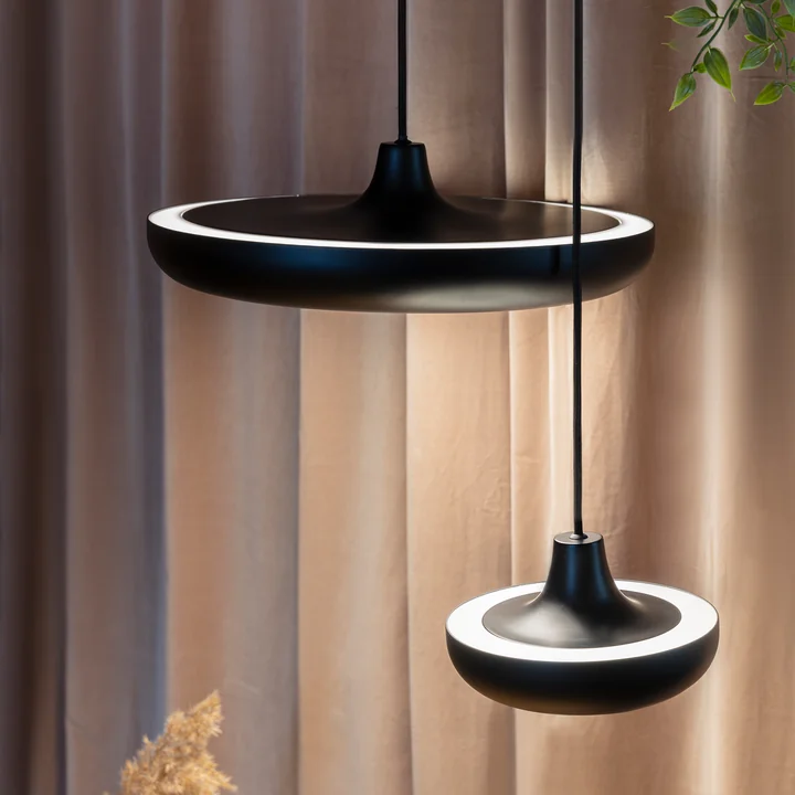 Umage - Cassini LED-Pendelleuchte Medium, Ø 40 x 11 cm, schwarz