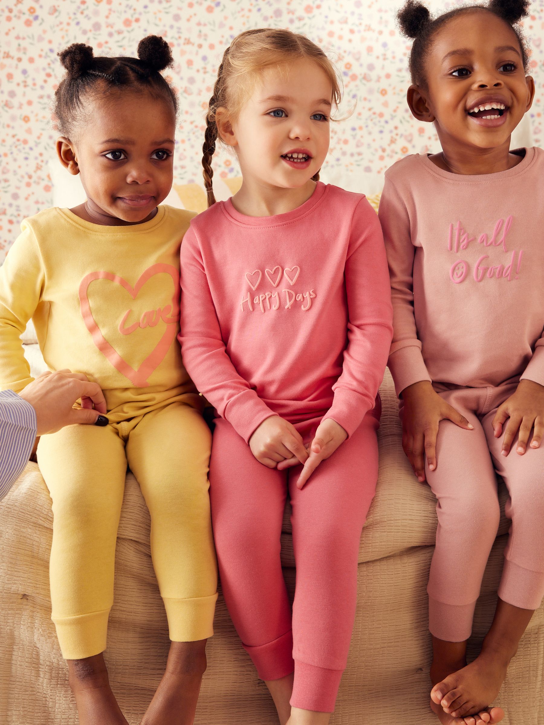 Roze/geel met slogan - Verpakking van 3 knusse pyjama's met print (9 mnd - 12 jr)