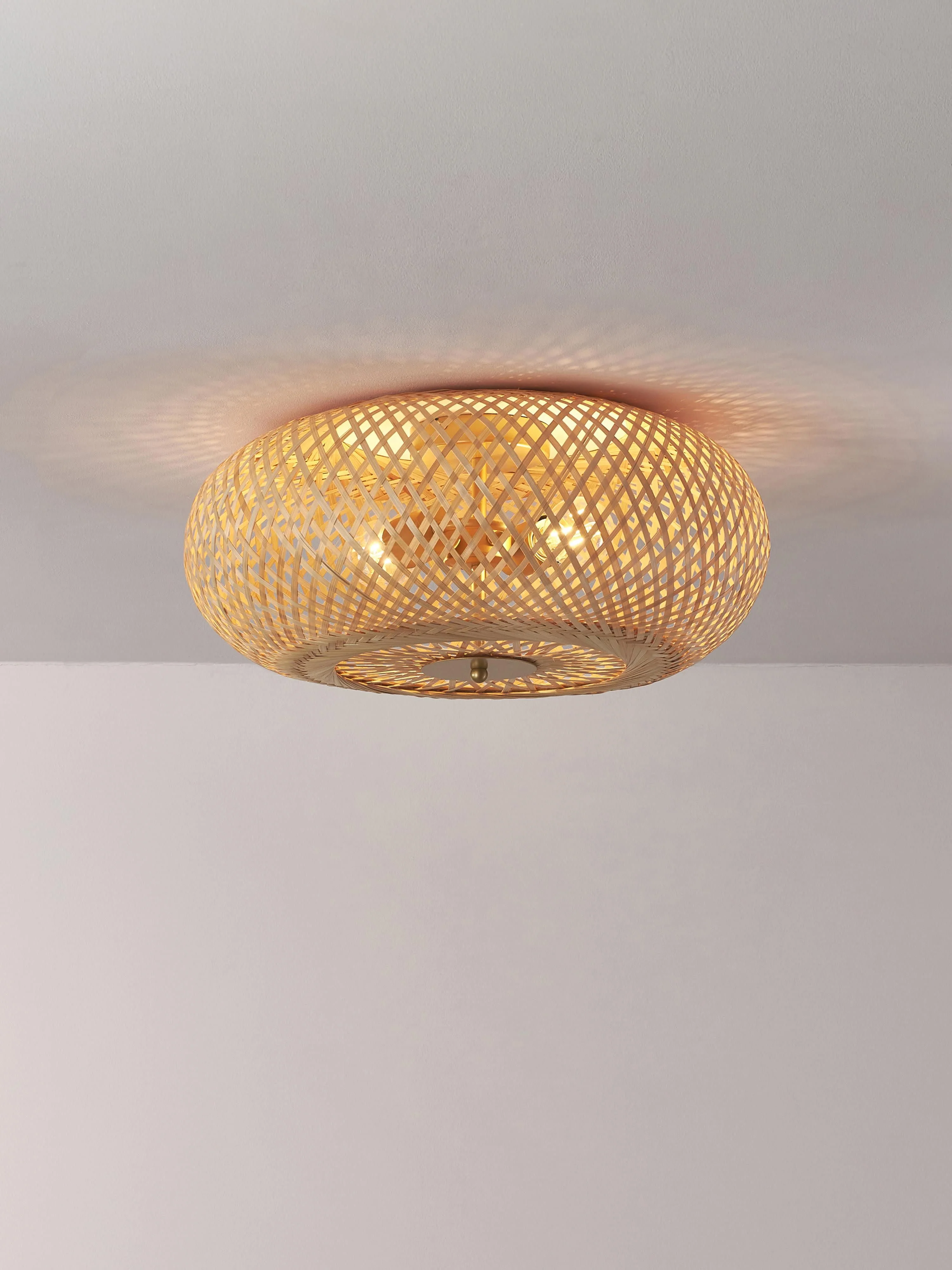 Design plafondlamp Evelyn van bamboehout, naturel