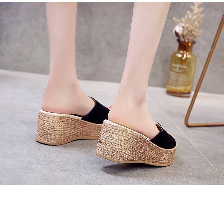 Terute - Sandalen met sleehak
