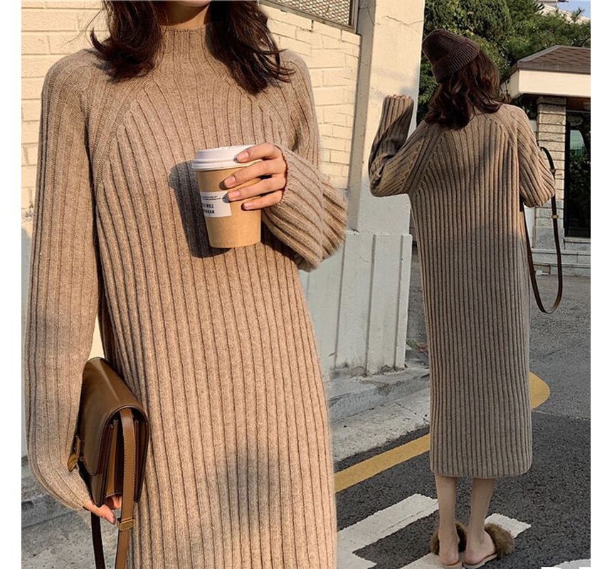 Honey River - Lange mouwen, geribbelde midi-jurk met col en effen ribbels