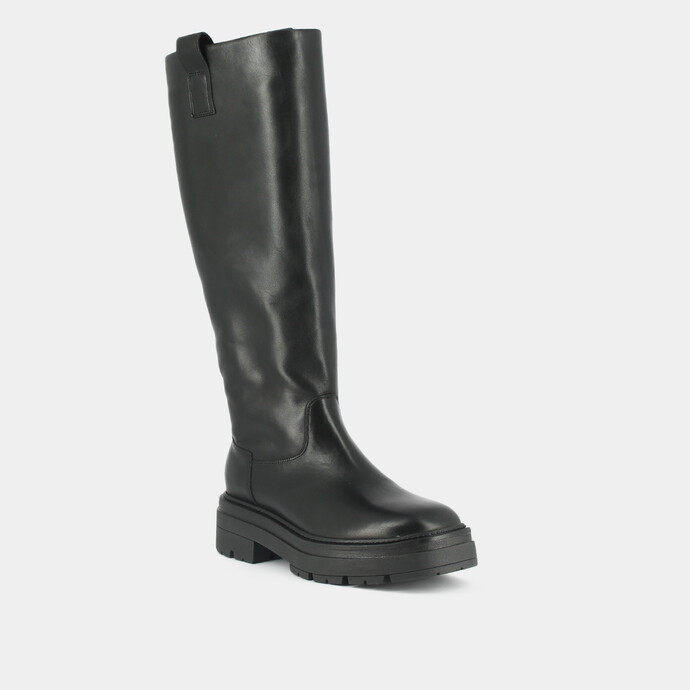 Bottes à semelles crantées et bouts carrés  en cuir noir