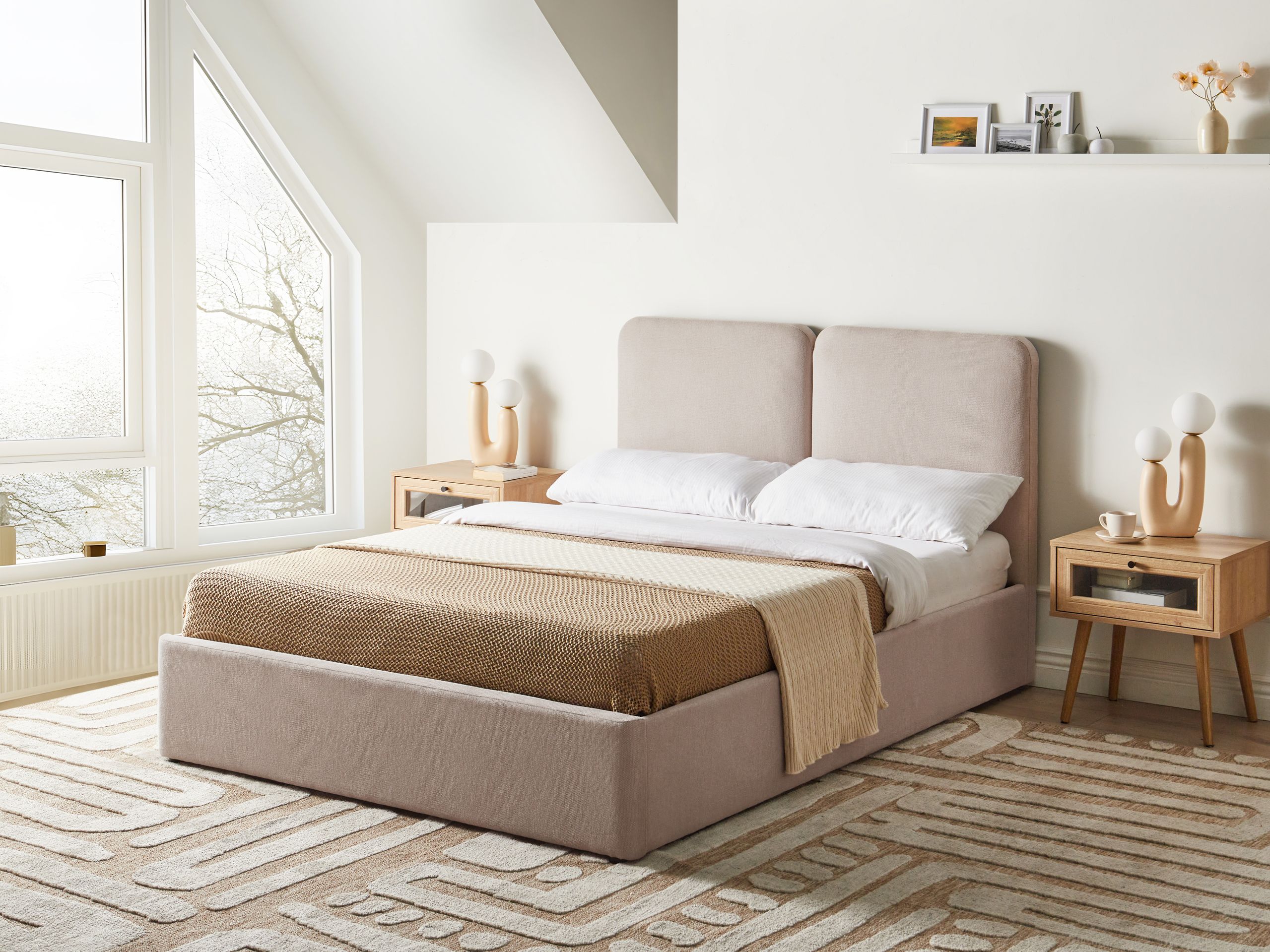 Beliani-ARBOIS-Bed met opbergruimte-Beige-140 x 200 cm-Polyester