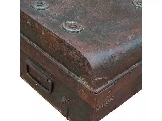 Valise en métal marron 61x39x23h