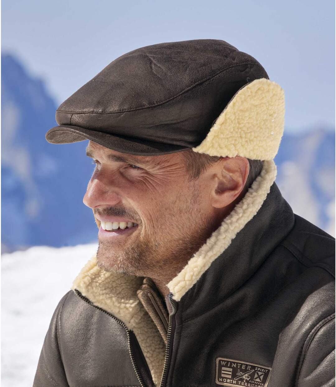 Casquette Plate Cache-Oreilles Suédine et Sherpa
