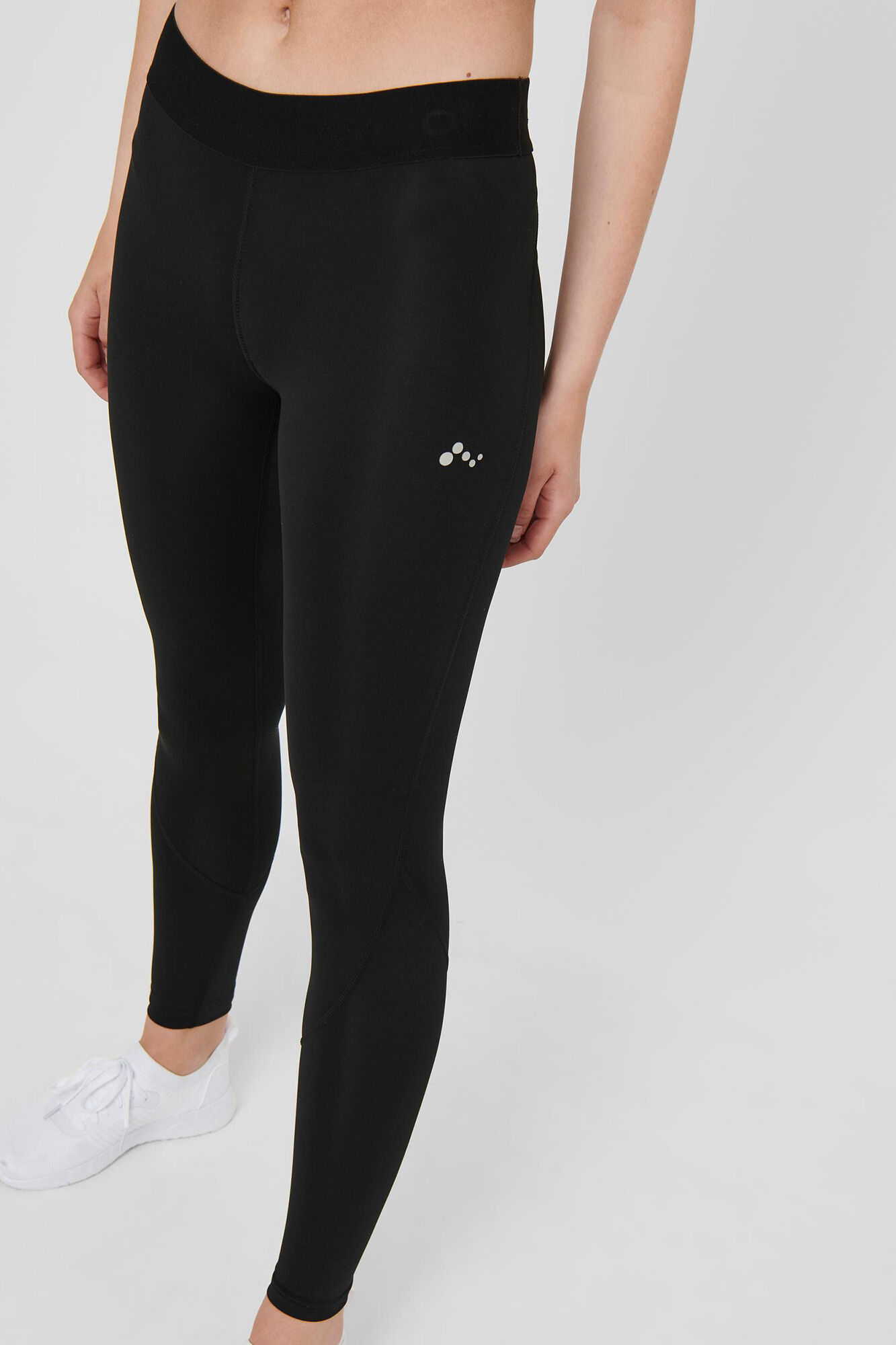 leggings compridas e elásticas