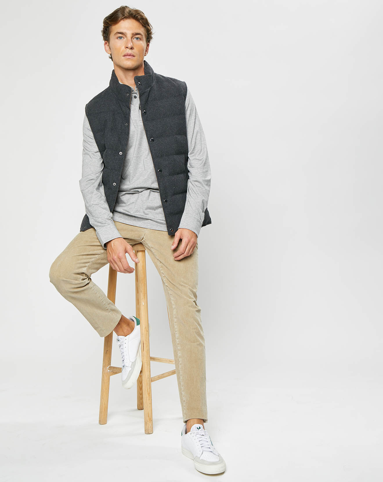 Hackett London Pantalon Chino Slim en Velours côtelé beige
