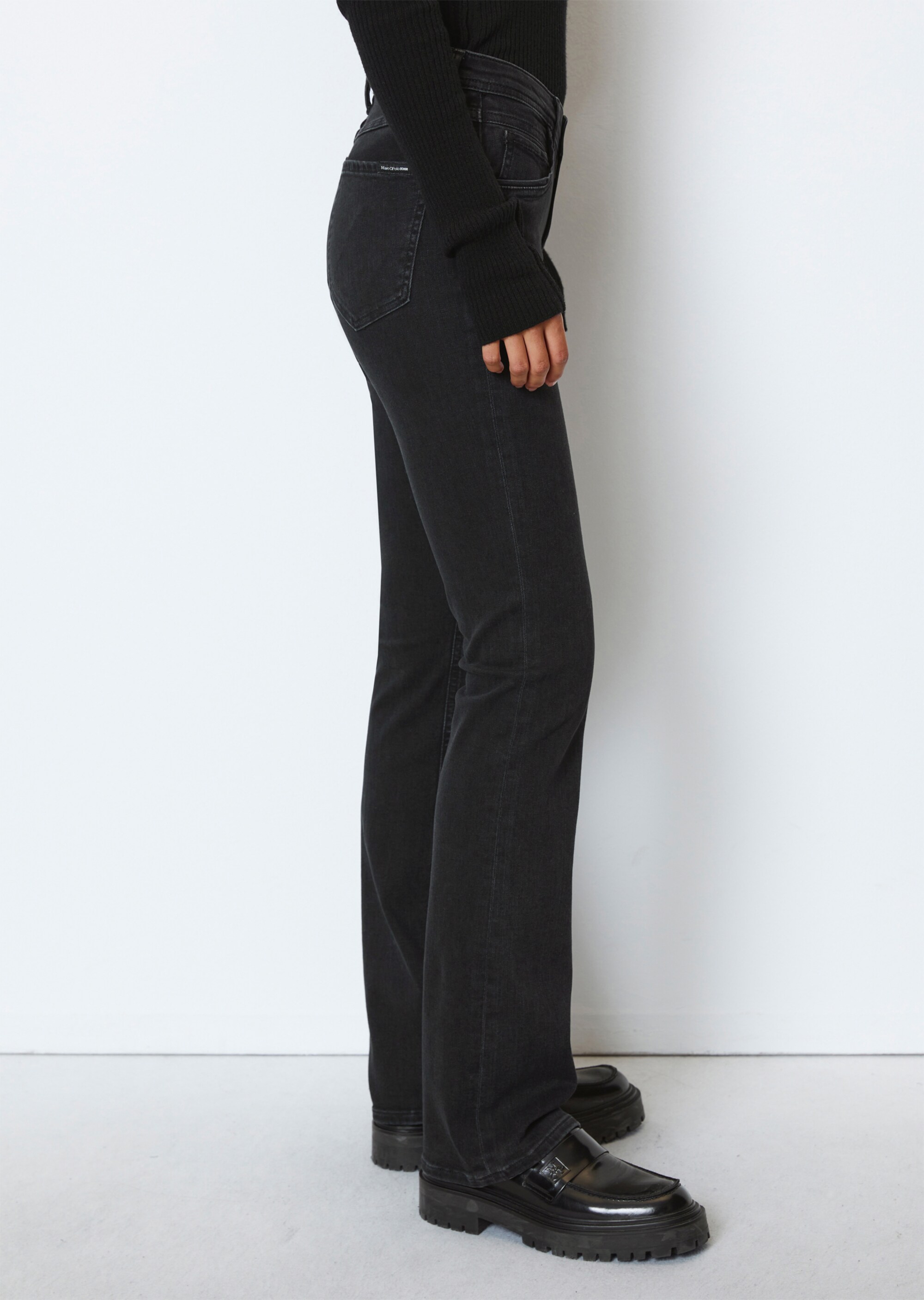 Jeans Modell NELLA bootcut aus Bio-Baumwoll-Mix