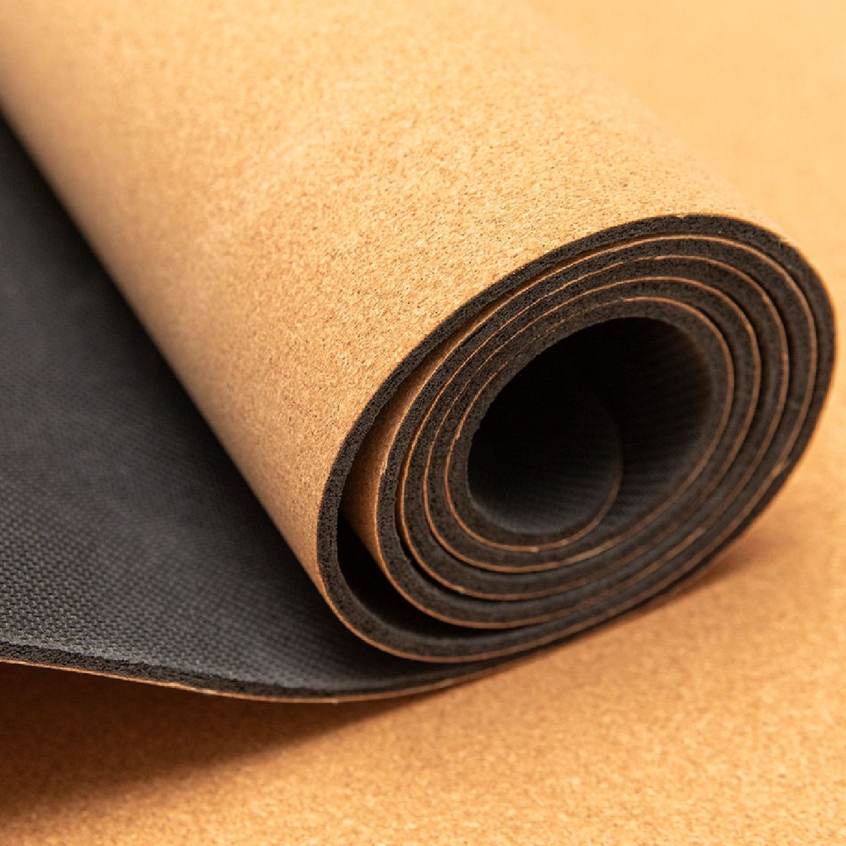 DIVASYA Kork Yogamatte mit Naturkautschuk