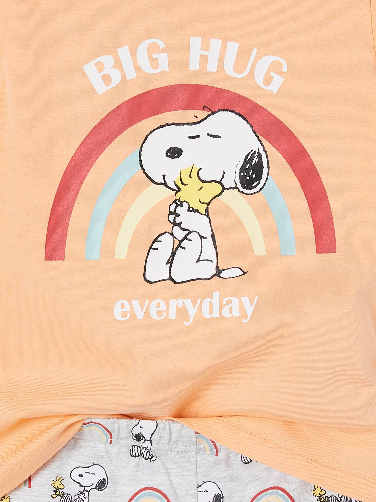 Pijama Snoopy Peanuts® cor pêssego com shorts para meninas