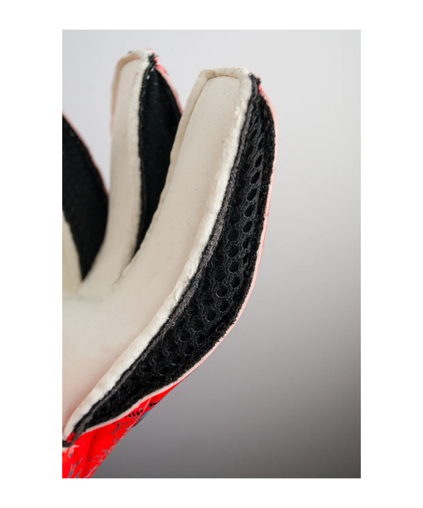 Reusch Attrakt Grip TW-Handschuhe Rot Blau F3334