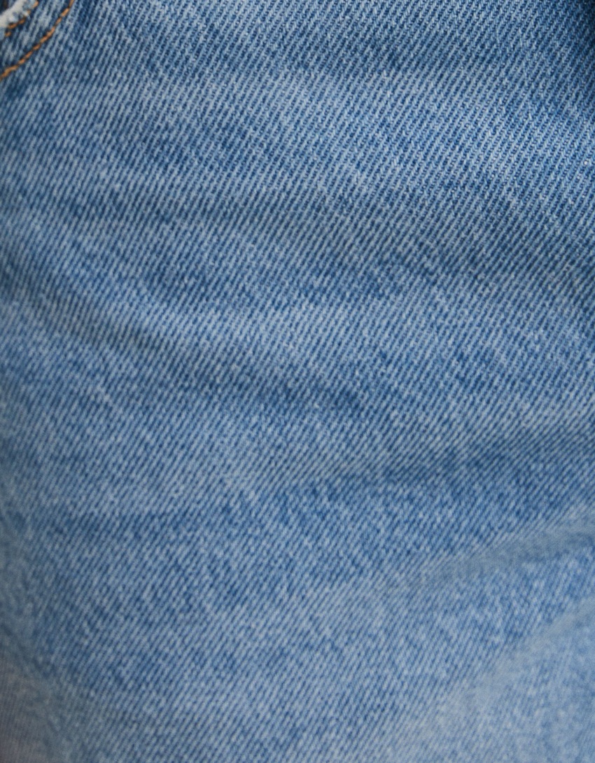 calça jeans de corte reto
